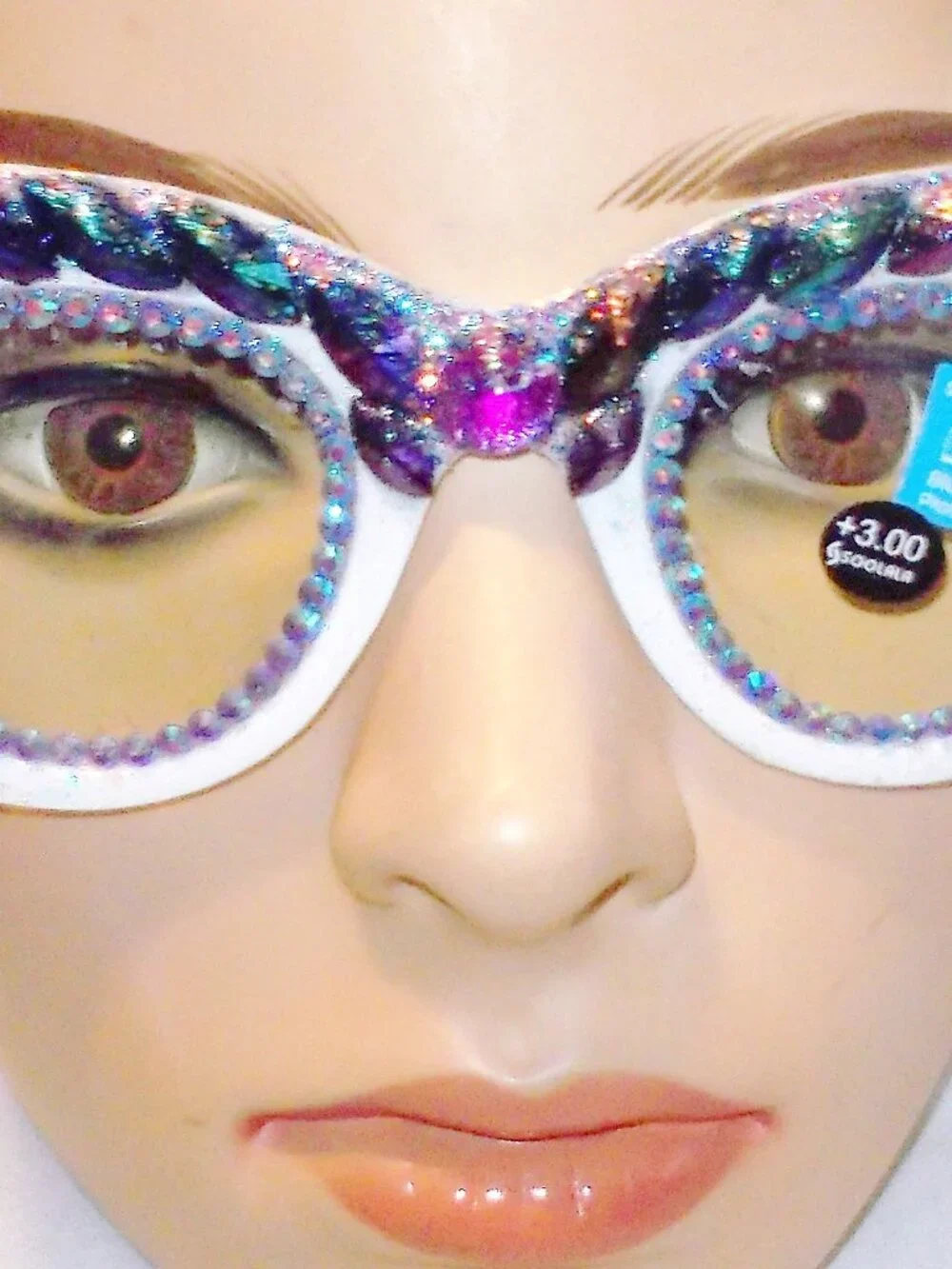 FABULOUS WHITE CATEYE READING GLASSES 3.00 STRENGTH BLUE FLAME RHINESTONES